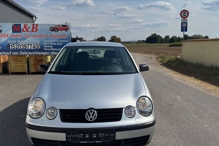 VW Polo 61.000 km 2.499 € Schwandorf 92421