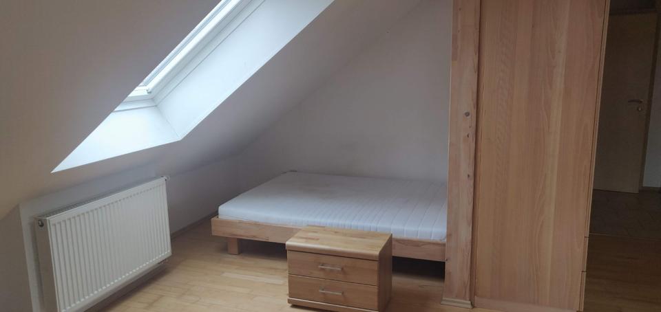 Dachgeschoßwohnung Ergolding - 2 Zimmer, 50 m&sup2;, 710&euro; | Angebot:25715345