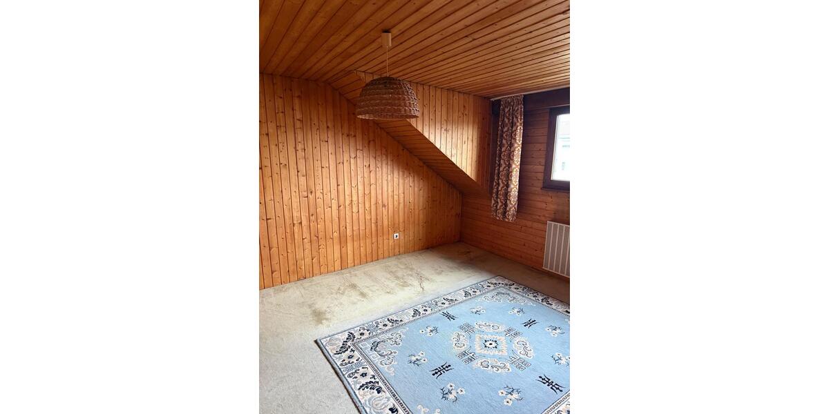 Reihenhaus Dillingen (Saar) - 9 Zimmer, 190 m&sup2;, 179.000&euro; | Angebot:27290815