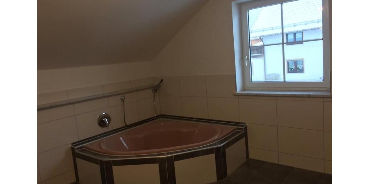 Etagenwohnung Obernzell - 4 Zimmer, 120 m&sup2;, 790&euro; | Angebot:26567517