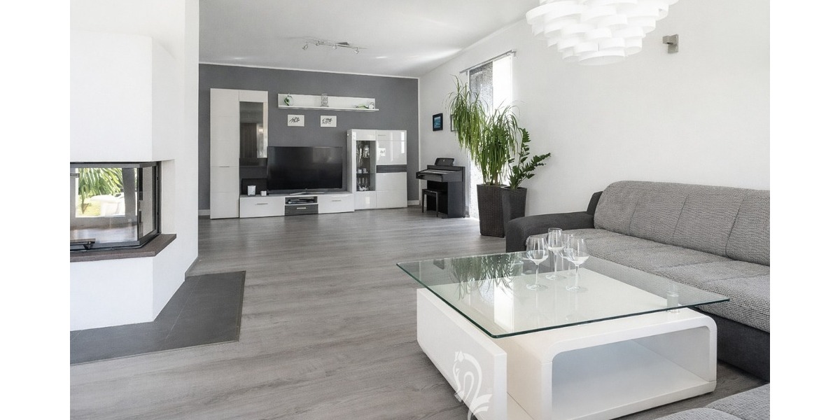 Modernes Architektenhaus mit A+ Energieeffizienz und großzügigem Raumangebot - Einfamilienhaus Ebersberg | Angebot:25705561