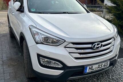 Hyundai SANTA FE 138.000 km 13.890 &euro; Lübeck 23570