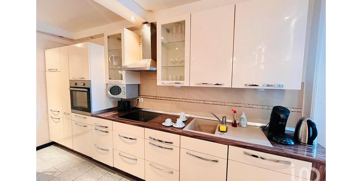 Einfamilienhaus in Mönchengladbach in guter Lage mit 8 Zimmern und Garten mit 2 getrennte Wohnungen 9 zimmer