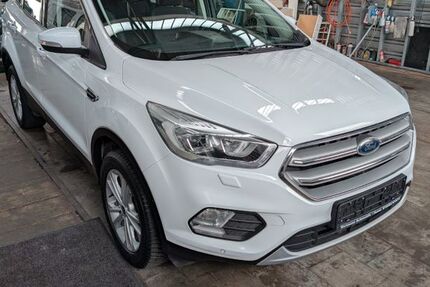 Ford Kuga 55.600 km 15.490 &euro; Dortmund 44229
