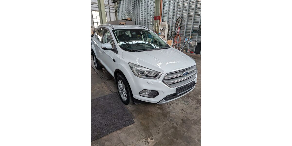 Ford Kuga 55.600 km 15.490 &euro; Dortmund 44229