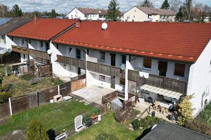 +++ Renovierungsbedürftiges Reihenmittelhaus mit Garten +++ 4 zimmer