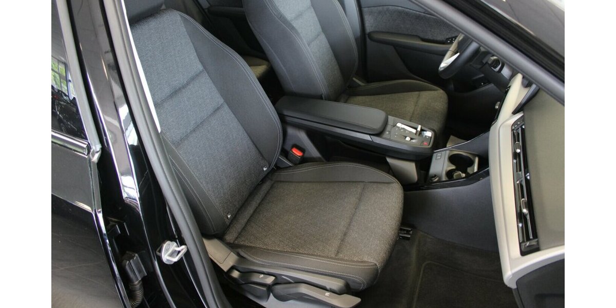 BMW 216 216i Active Tourer Aut. 4.479 km 25.980 &euro; Euskirchen 53881