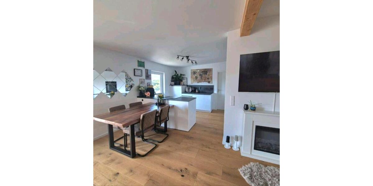 Dachgeschoßwohnung Illertissen - 3 Zimmer, 81 m&sup2;, 351.000&euro; | Angebot:26153382