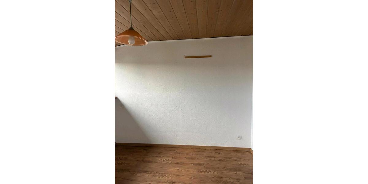 Dachgeschoßwohnung Lichtenfels - 4 Zimmer, 85 m&sup2;, 150.000&euro; | Angebot:26057932