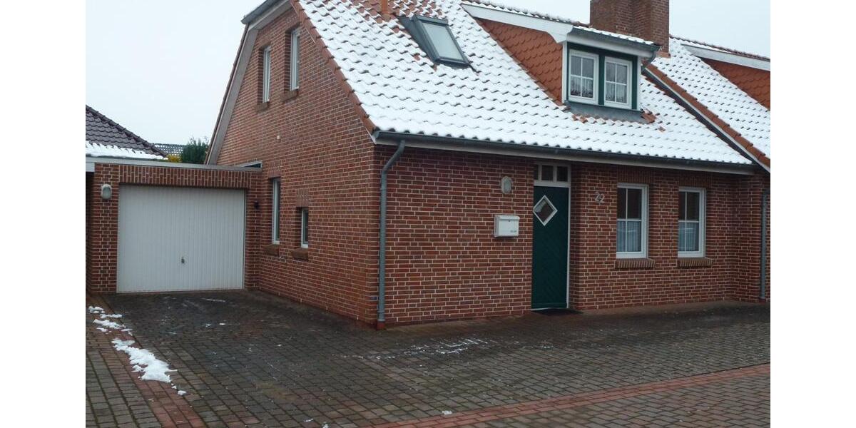 Doppelhaushälfte Hage - 3 Zimmer, 89 m&sup2;, 700&euro; | Angebot:25275112