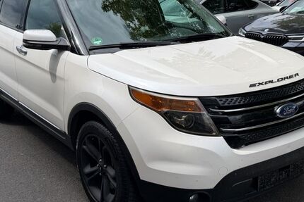 Ford Explorer 180.000 km 13.800 &euro; Wiesbaden 65203