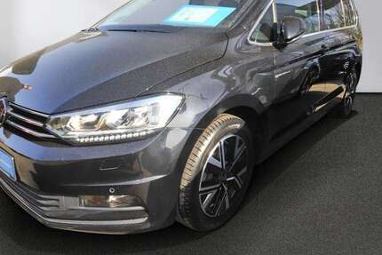 VW Touran 102.950 km 23.880 &euro; Lübeck 23560