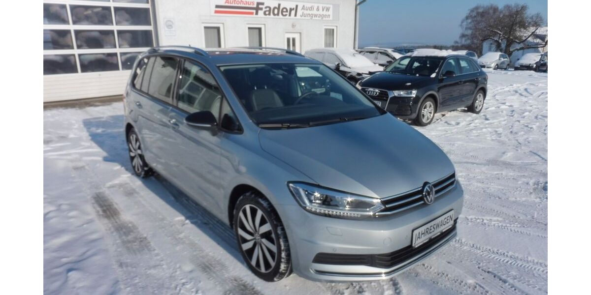 VW Touran 25.897 km 33.980 &euro; Ursensollen 92289