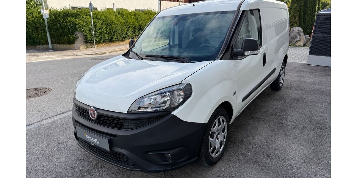 Fiat Doblo 25.100 km 16.890 € München 81827