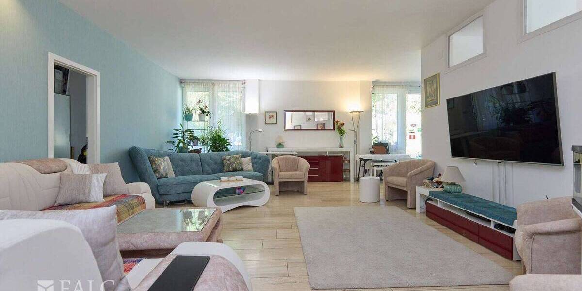 Etagenwohnung Aachen Laurensberg - 5 Zimmer, 184 m&sup2;, 595.000&euro; | Angebot:26475199