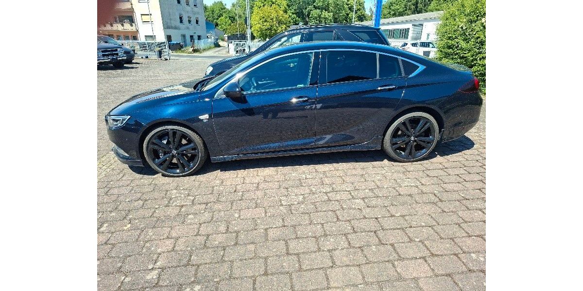 Opel Insignia 109.500 km 16.200 &euro; Hanau 63456