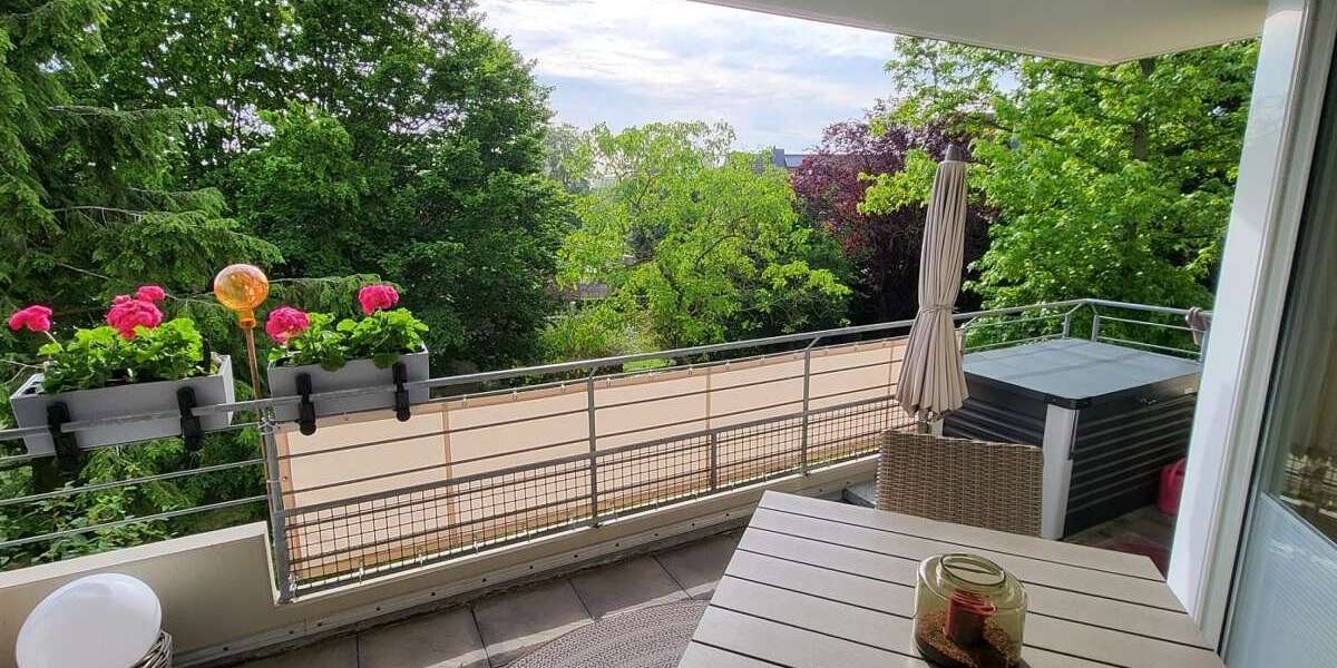 Etagenwohnung Mönchengladbach Süd - 3 Zimmer, 93 m&sup2;, 240.000&euro; | Angebot:27040344