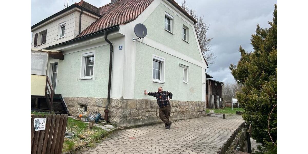 Doppelhaushälfte Wiesau Kornthan - 4 Zimmer, 93 m&sup2;, 150.000&euro; | Angebot:26942106