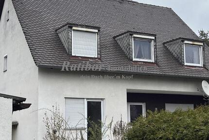 Verschlafenes 2 Familienhaus mit viel Potential in Hilpoltstein OT freut sich auf Verjüngungskur - Haus Hilpoltstein Hofstetten | Angebot:26222731
