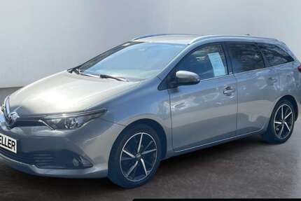 Toyota Auris 103.516 km 14.760 &euro; Osnabrück 49090