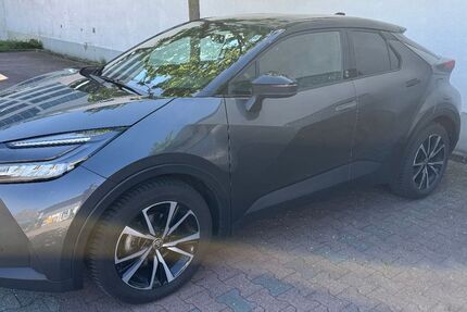Toyota C-HR 27.025 km 29.000 &euro; Frankfurt am Main 60389