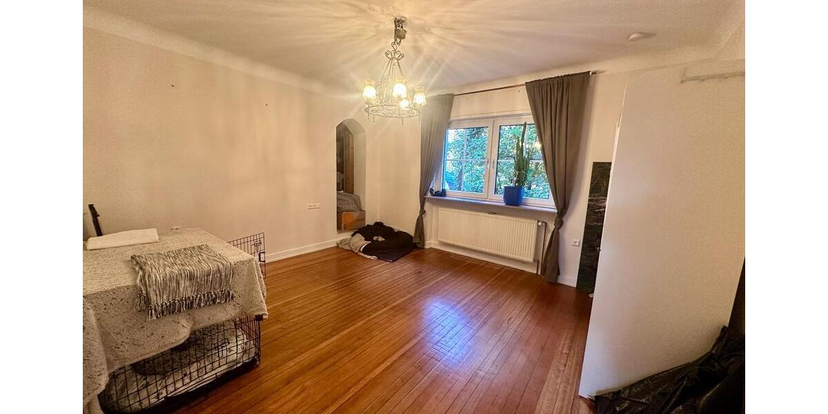 Rodenhof 4-5 Zimmer Altbau Wohnung mit Garten Terrasse WG möglich 5 zimmer