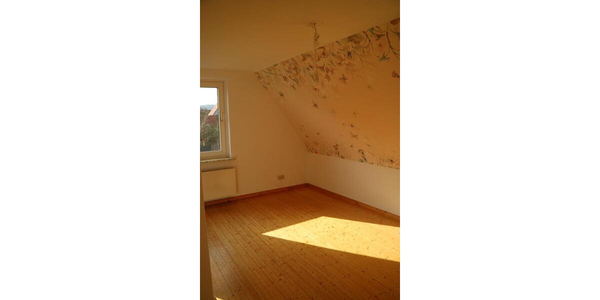 Einfamilienhaus Friedland - 8 Zimmer, 150 m&sup2;, 1.750&euro; | Angebot:25307911