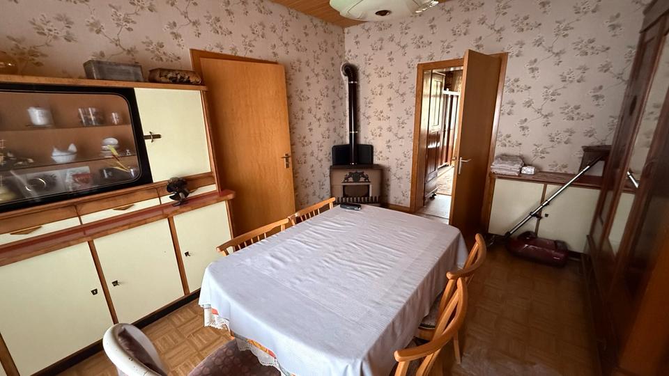 Einfamilienhaus Blieskastel - 6 Zimmer, 145 m&sup2;, 119.000&euro; | Angebot:27092515