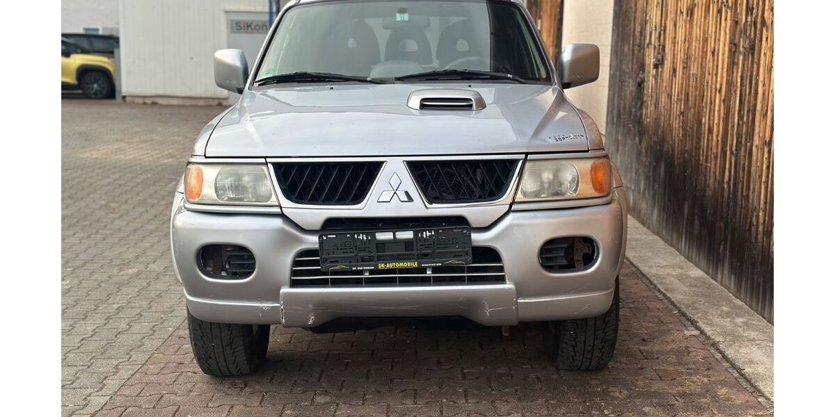 Mitsubishi Pajero 191.200 km 4.990 &euro; München 80995