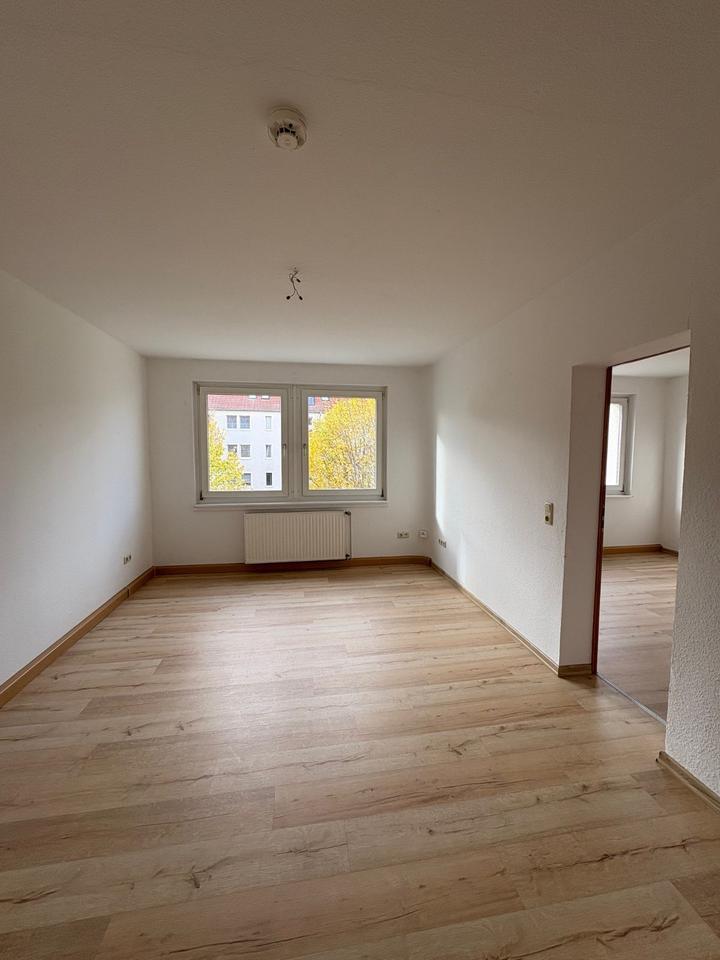 Sofort bezugsfertige 2-Raum-Wohnung zimmer