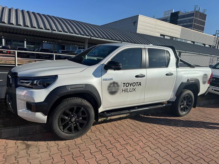 Toyota Hilux 1.166 km 61.500 € Eitensheim 85117
