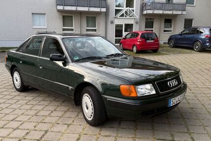 Audi 100