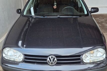 VW Golf 213.000 km 1.800 &euro; Goslar 38640