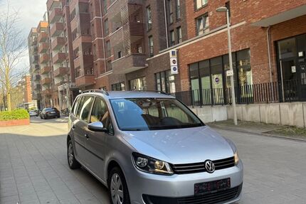 VW Touran 73.000 km 12.499 &euro; Hamburg 20097