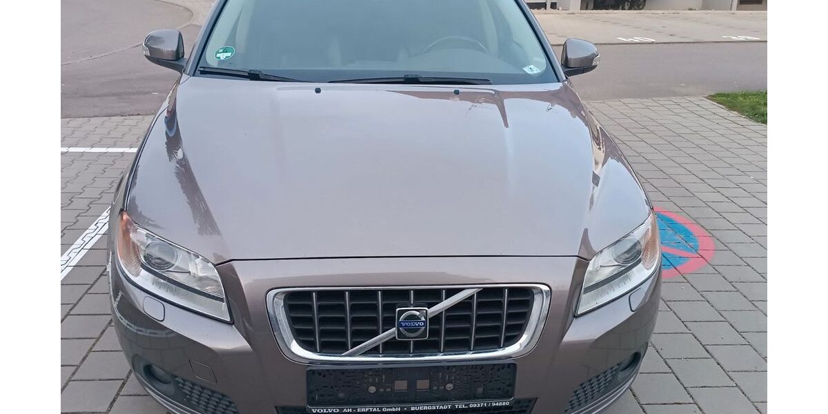 Volvo V70 226.894 km 8.800 &euro; Bodelshausen 72411