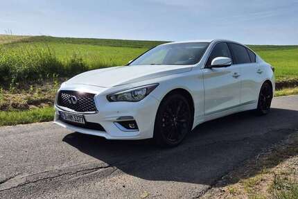 INFINITI Q50