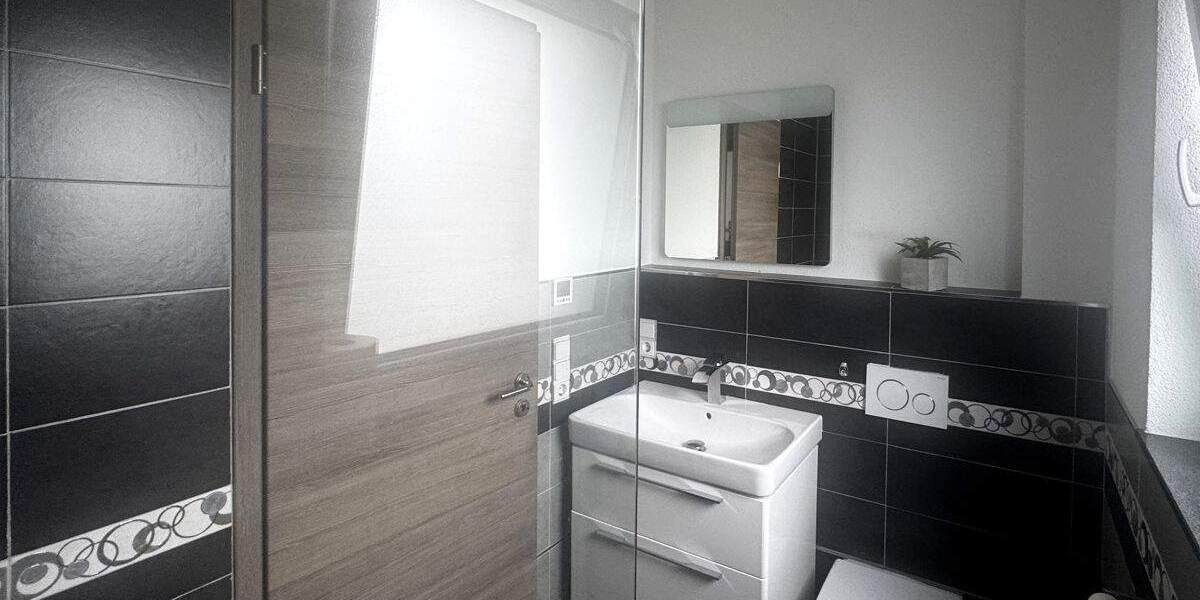 Einfamilienhaus Laupheim - 8 Zimmer, 255 m&sup2;, 1.199.000&euro; | Angebot:23482006