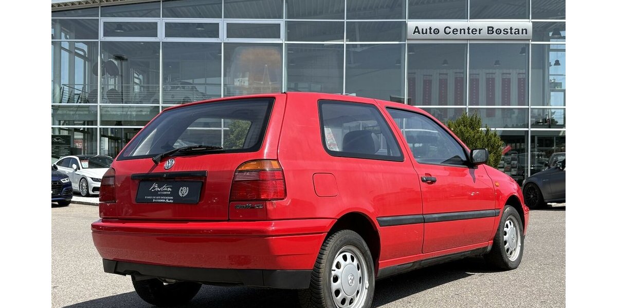 VW Golf AUTOMATIKGETREIEBE/1.HAND 92.632 km 3.900 &euro; Villingen-Schwenningen 78054