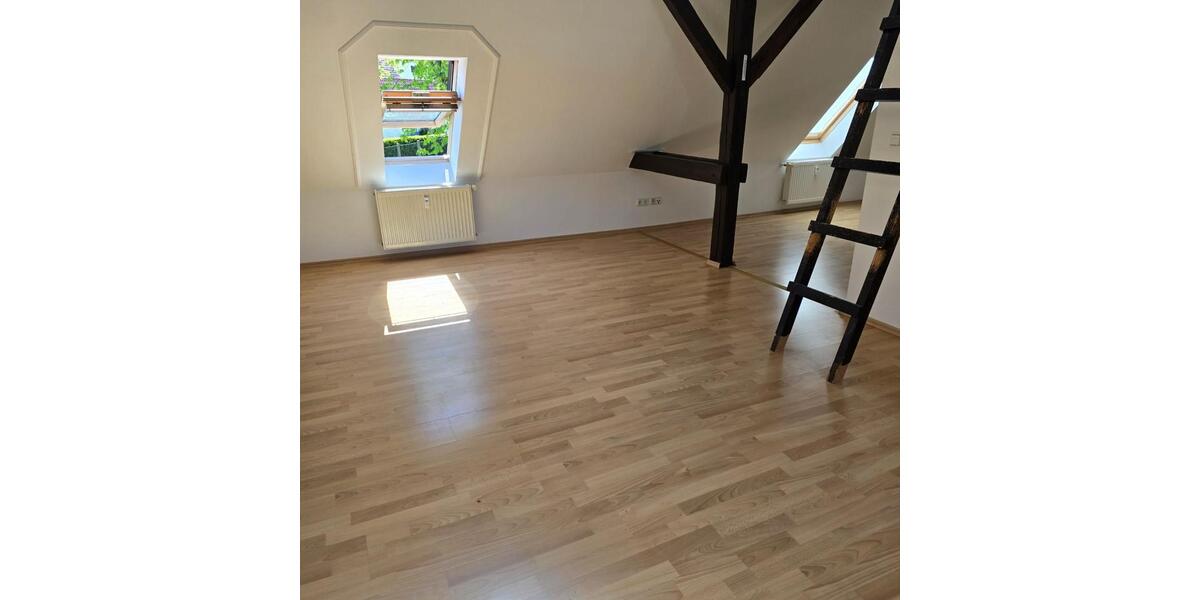 Dachgeschoßwohnung Bergen auf Rügen - 2 Zimmer, 64 m&sup2;, 450&euro; | Angebot:26382485
