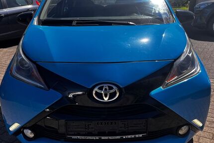 Toyota Aygo (X) 86.000 km 5.900 &euro; Lebach 66822