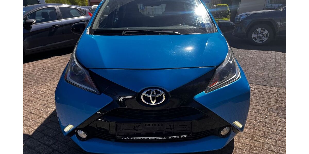 Toyota Aygo (X) 86.000 km 5.900 &euro; Lebach 66822