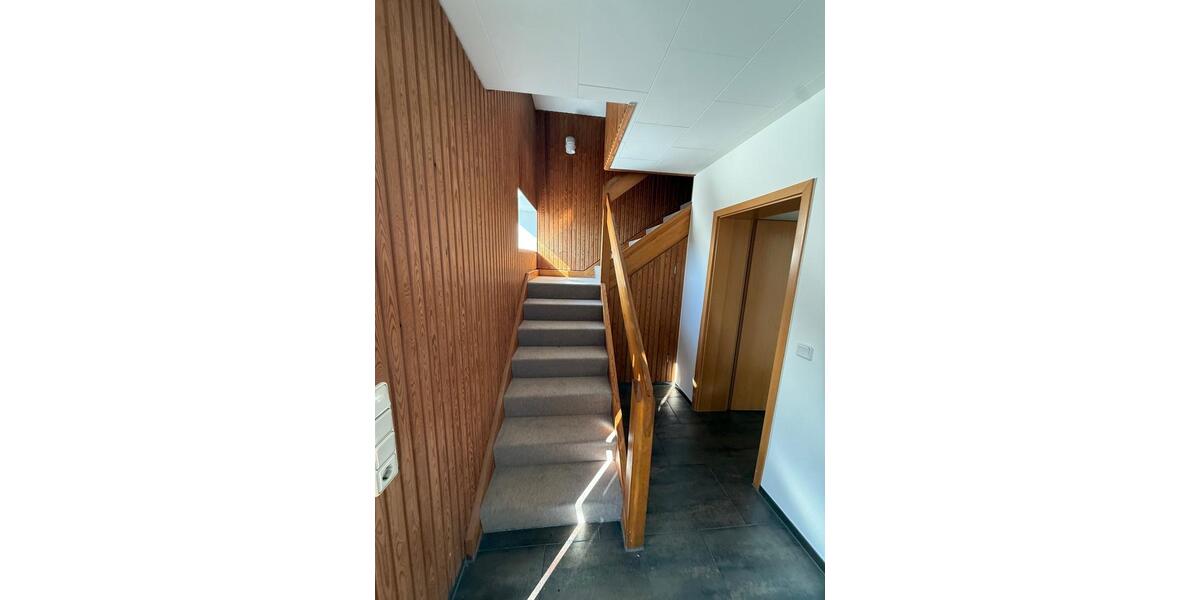 Etagenwohnung Flensburg - 5 Zimmer, 136 m&sup2;, 1.285&euro; | Angebot:25384721