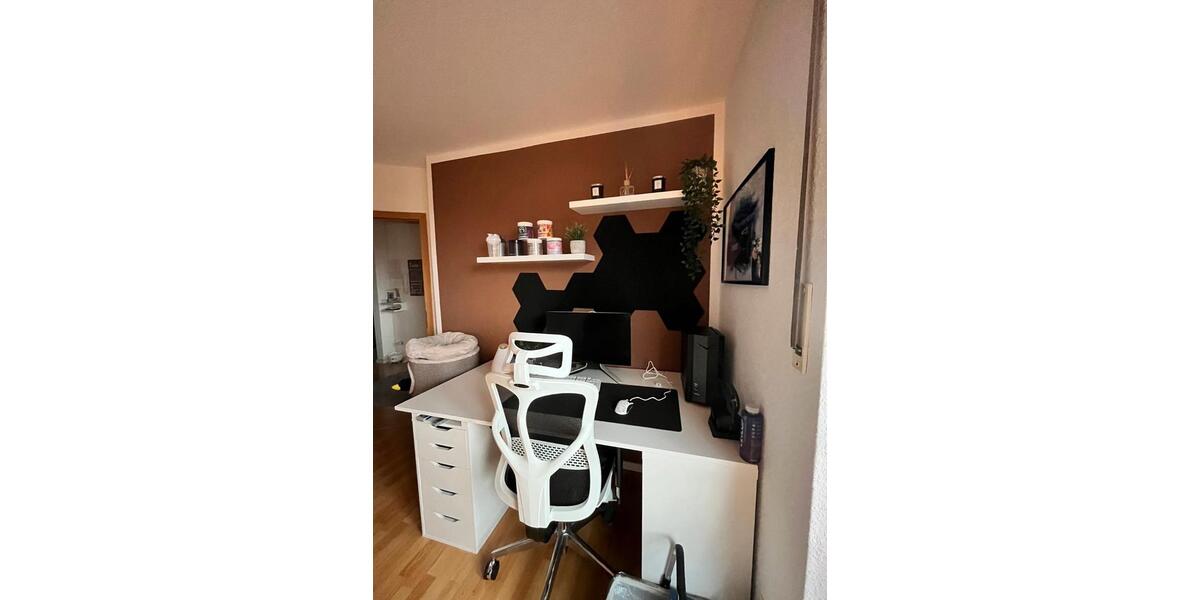 Etagenwohnung Weinböhla - 3 Zimmer, 65 m&sup2;, 785&euro; | Angebot:24791494