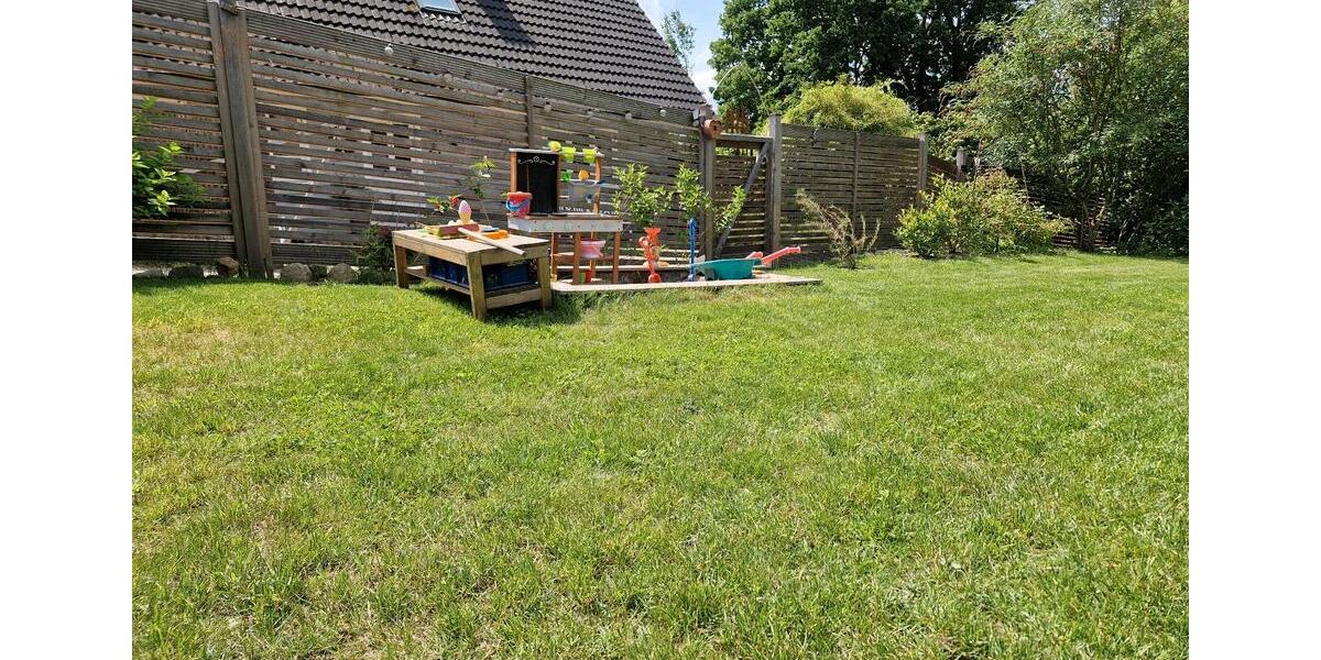 Einfamilienhaus Bordesholm - 6 Zimmer, 155 m&sup2;, 1.650&euro; | Angebot:25404901