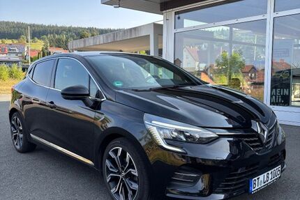 Renault Clio 24.300 km 15.990 &euro; Bischofsgrün 95483