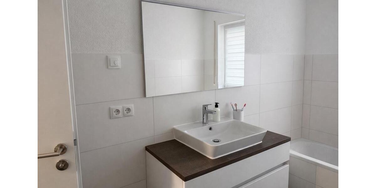 Erdgeschoßwohnung Trossingen - 4.5 Zimmer, 99 m&sup2;, 490.000&euro; | Angebot:26305463