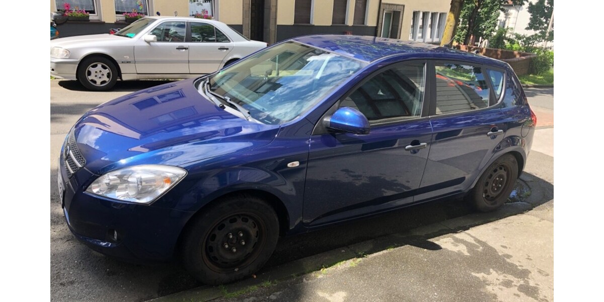 Kia Ceed 137.000 km 1.899 &euro; Berlin 10178
