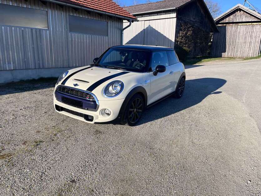Mini Cooper S 128.690 km 11.990 € Vilshofen an der Donau 94474