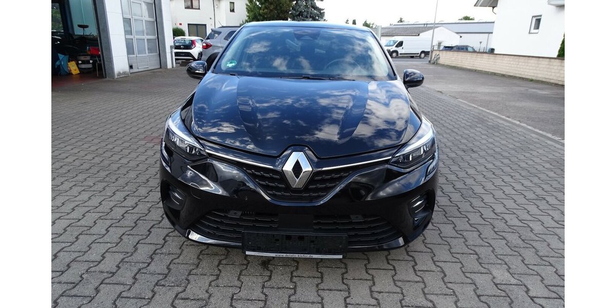 Renault Clio 1,0l Evolution Navi Rückfahrkamera, Einparkhi 31.015 km 12.990 € Rodgau 63110