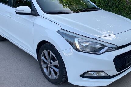Hyundai i20 123.000 km 6.500 &euro; Osthofen 67574